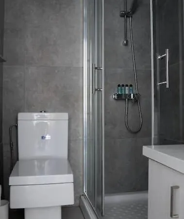 Pool View Renovated Studio Appartement Ayía Nápa